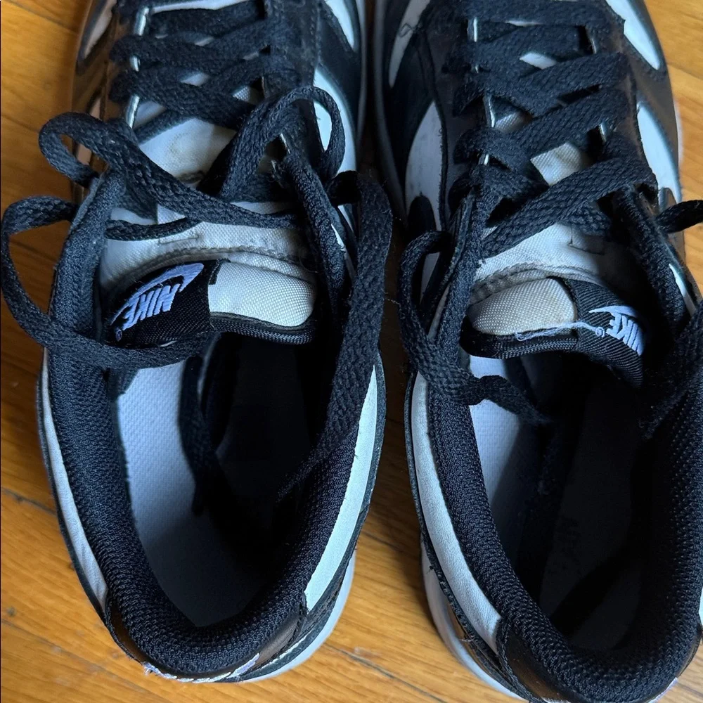 Nike Men's Black and White Sneakers - Picture 5 of 5